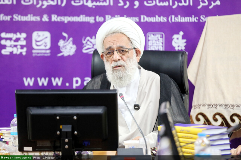 مسئول دبیرخانه شورای عالی حوزههای علمیه مطرح کرد: پاسداری حوزههای علمیه از مرزهای اعتقادی، سیاسی، اجتماعی و فرهنگی / مراکز حوزوی در پاسخگویی به شبهات، مکمل یکدیگر باشند